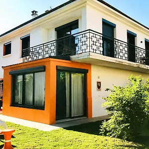 La Maison Pop Meublé Indépendant Avec Jardin Appartement